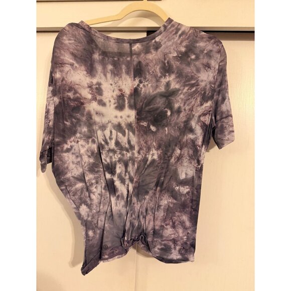 LULULEMON WOMENS CRESCENT TIE FRONT PURPLE WHITE TIE DYE SHIRT SZ 12 - Picture 2 of 3